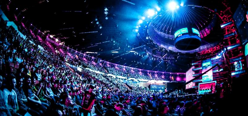 Une arène de supporters lors d'un tournoi eSport